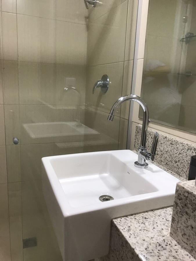 Clarke's Landscape 303 Gold B Nascente Sombra Apartamento