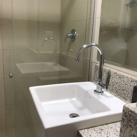 Clarke's Landscape 303 Gold B Nascente Sombra Apartamento